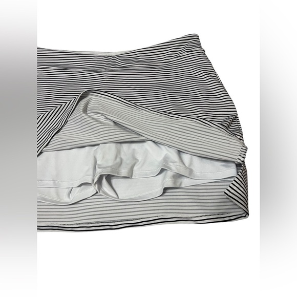Soybu Women’s Striped Skort Sz L - Picture 3 of 6